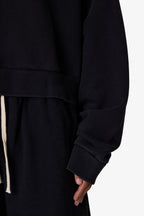Sudadera Cuello Redondo Recortada - Negro Lavado